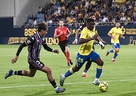 Alfred Caicedo, el relevo natural de Iza, ya está de vuelta en el Cádiz CF