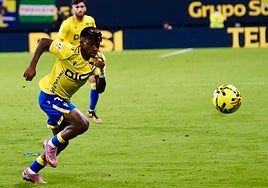 El Cádiz CF recibe al equipo leonés.