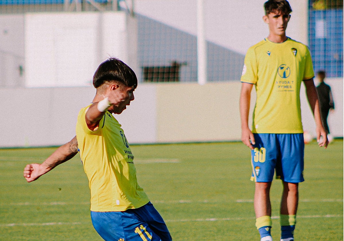 Otro golpe de autoridad del Mirandilla (1-2)