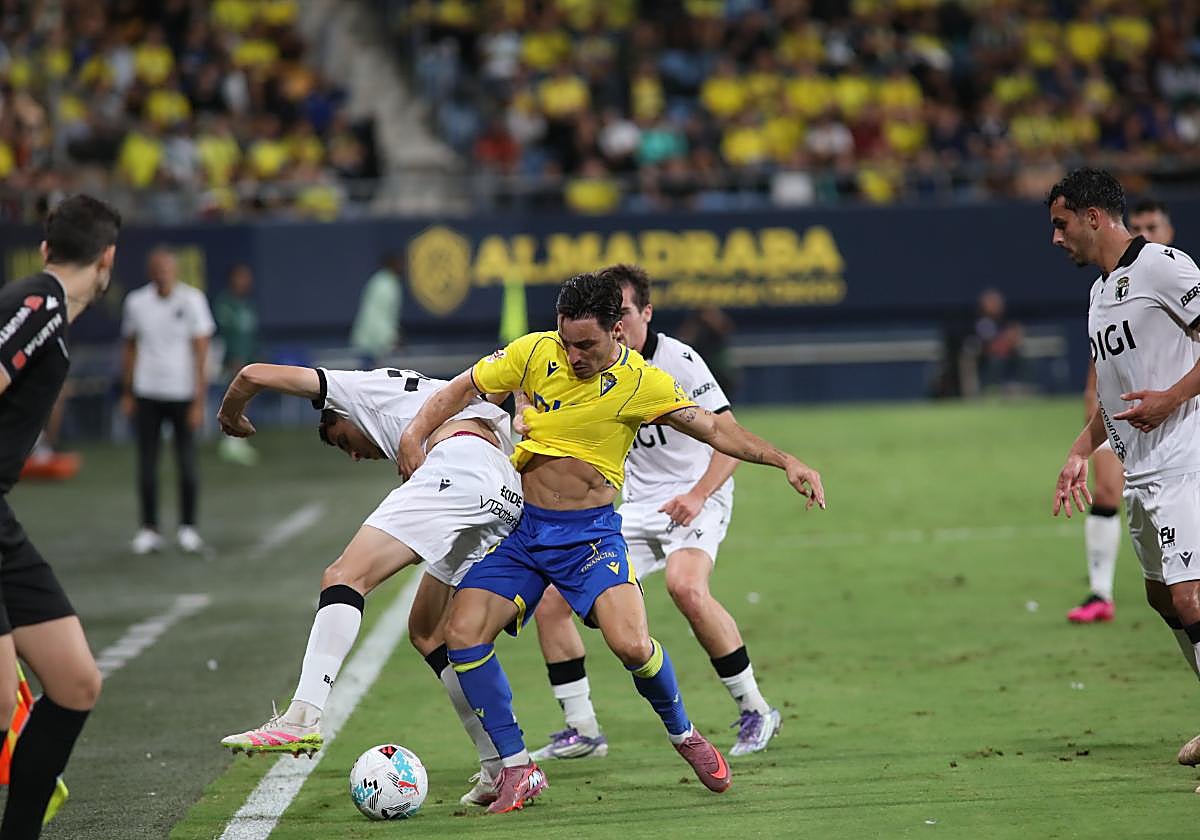 Imagen de un encuentro del Cádiz CF esta temporada.