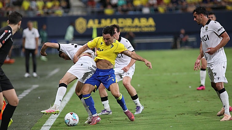 Movistar+ y DAZN se quedan con LaLiga hasta el año 2032