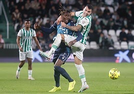 El Cádiz CF resiste y recupera el pulso (1-2)