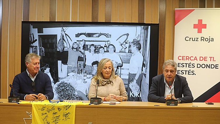 La camiseta de la histórica permanencia cadista de 1985 en Primera, por una buena causa