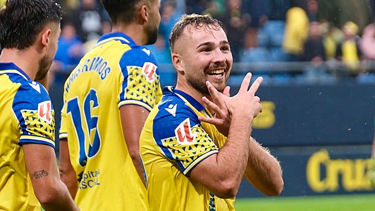 Javi Ontiveros fue la temporada pasada el faro del Cádiz CF.