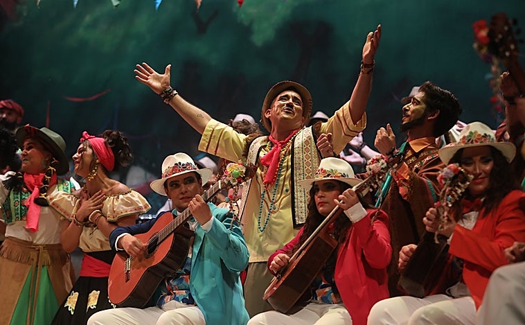 ¿Cómo hacer un Coro de Carnaval?