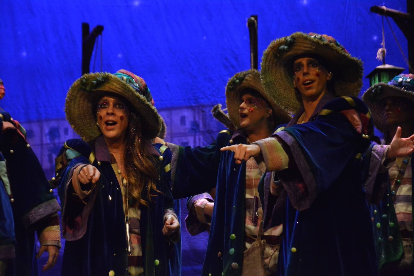 Fotos: Comparsa &#039;El embrujo de Cádiz&#039;