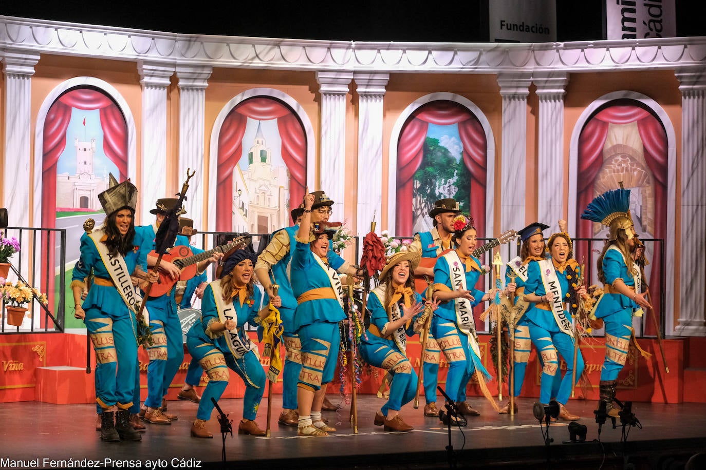 Fotos: Comparsa &#039;El cantón independiente&#039;