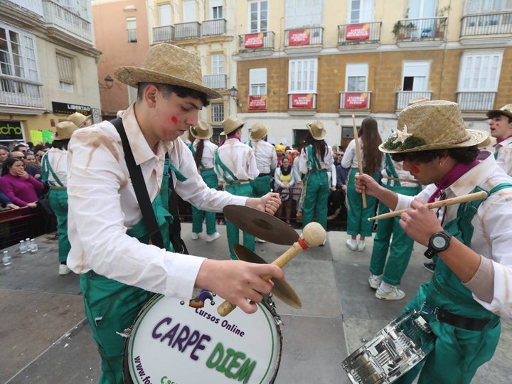 Fotos: Y Cádiz ya vive el Carnaval en la calle