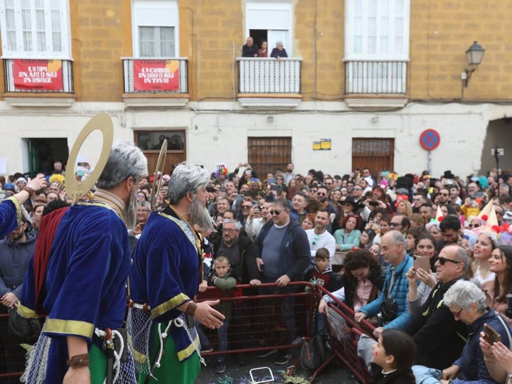 Fotos: Y Cádiz ya vive el Carnaval en la calle