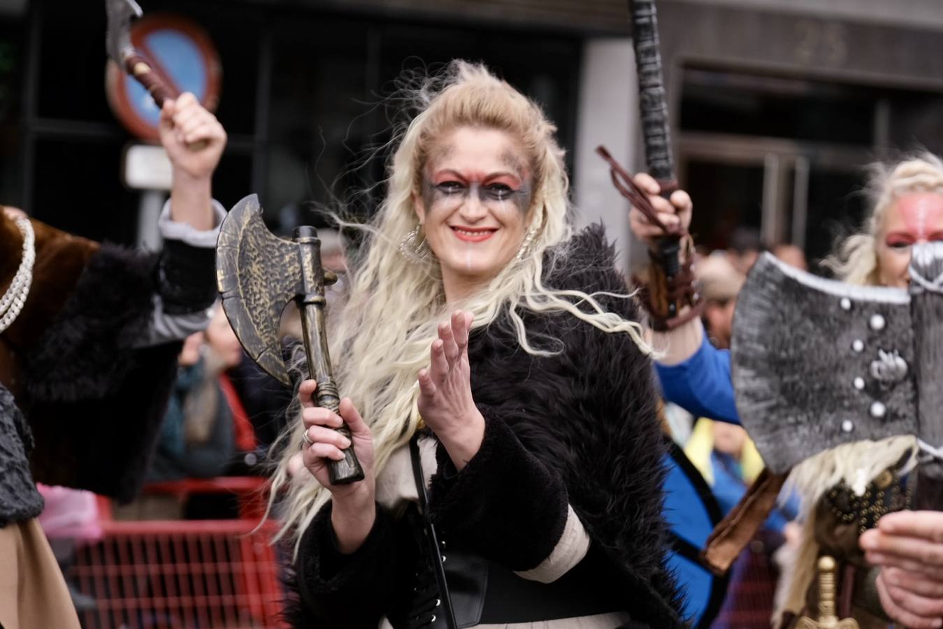 Fotos: las mejores imágenes de la Cabalgata Magna del Carnaval de Cádiz