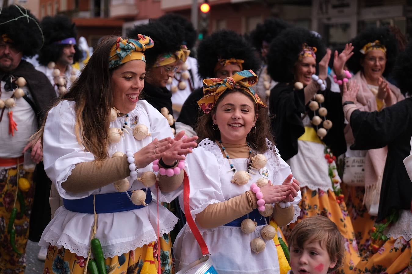 Fotos: las mejores imágenes de la Cabalgata Magna del Carnaval de Cádiz