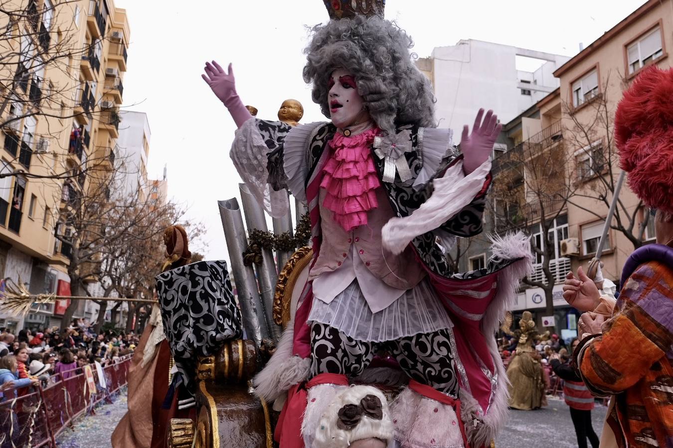 Fotos: las mejores imágenes de la Cabalgata Magna del Carnaval de Cádiz