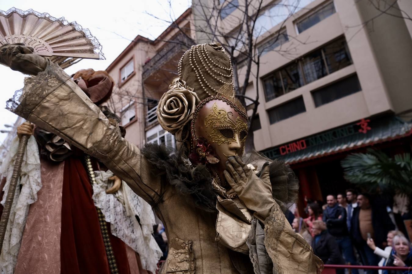 Fotos: las mejores imágenes de la Cabalgata Magna del Carnaval de Cádiz
