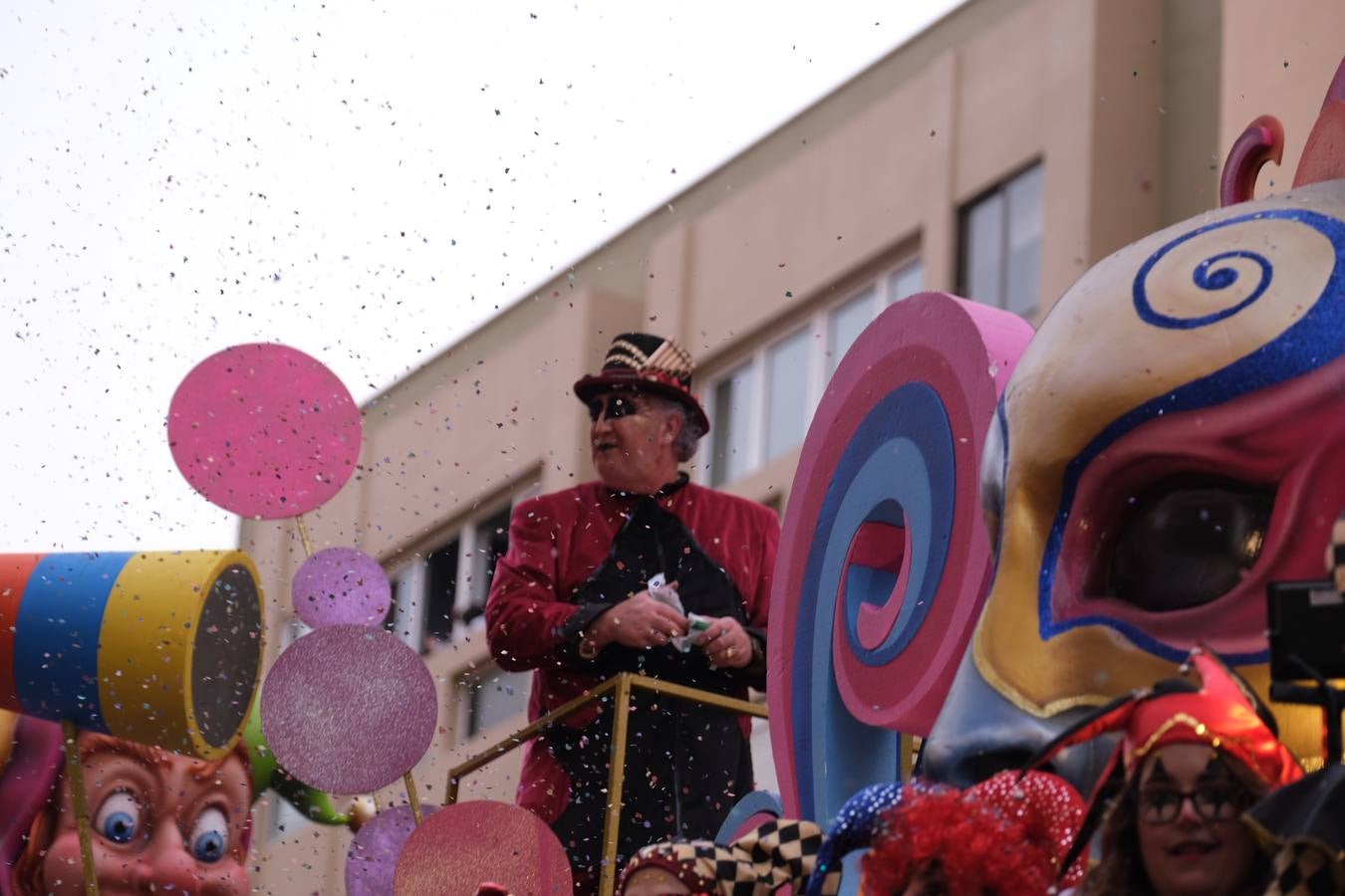 Fotos: las mejores imágenes de la Cabalgata Magna del Carnaval de Cádiz