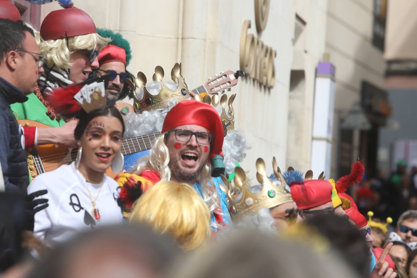 Fotos: el domingo de coros en imágenes; Cádiz sigue de Carnaval