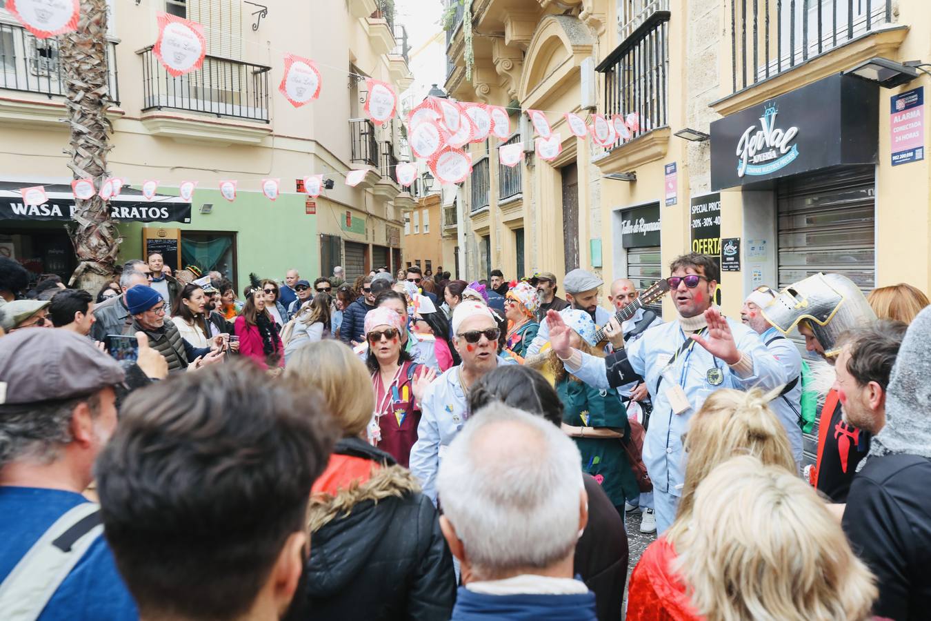 Fotos: el domingo de coros en imágenes; Cádiz sigue de Carnaval