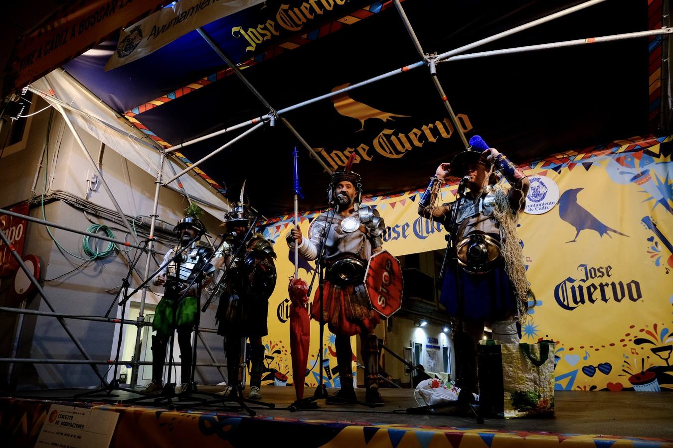 Las imágenes del Miércoles de Carnaval en Cádiz