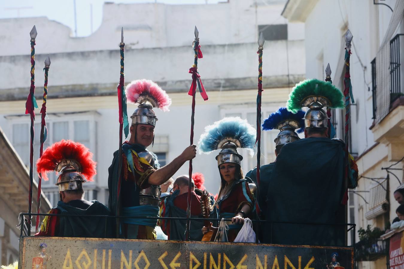 Las imágenes del Domingo de Piñata en el Carnaval de Cádiz 2023
