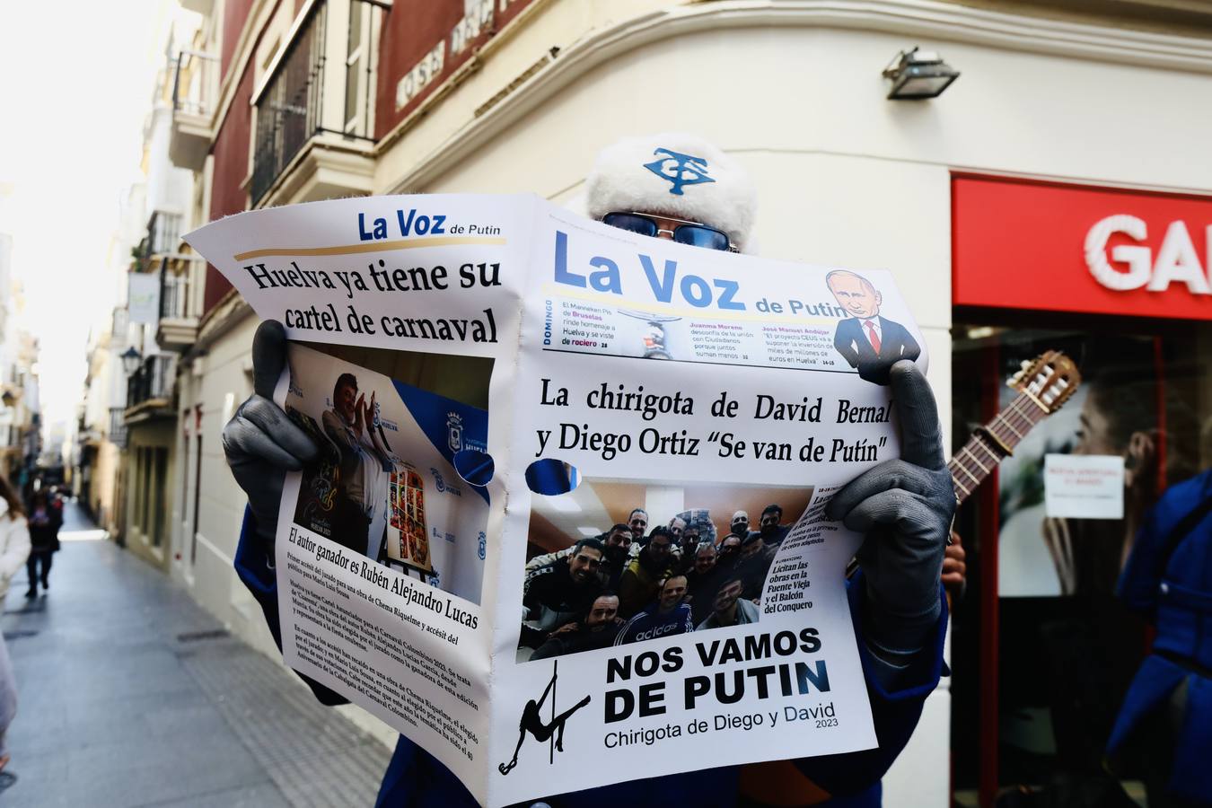 Las imágenes del Domingo de Piñata en el Carnaval de Cádiz 2023