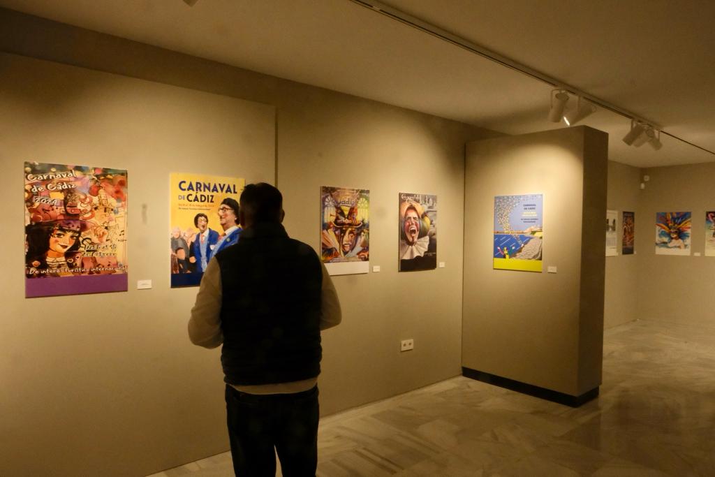 Fotos: La exposición con los carteles del Carnaval de Cádiz 2024 queda inaugurada