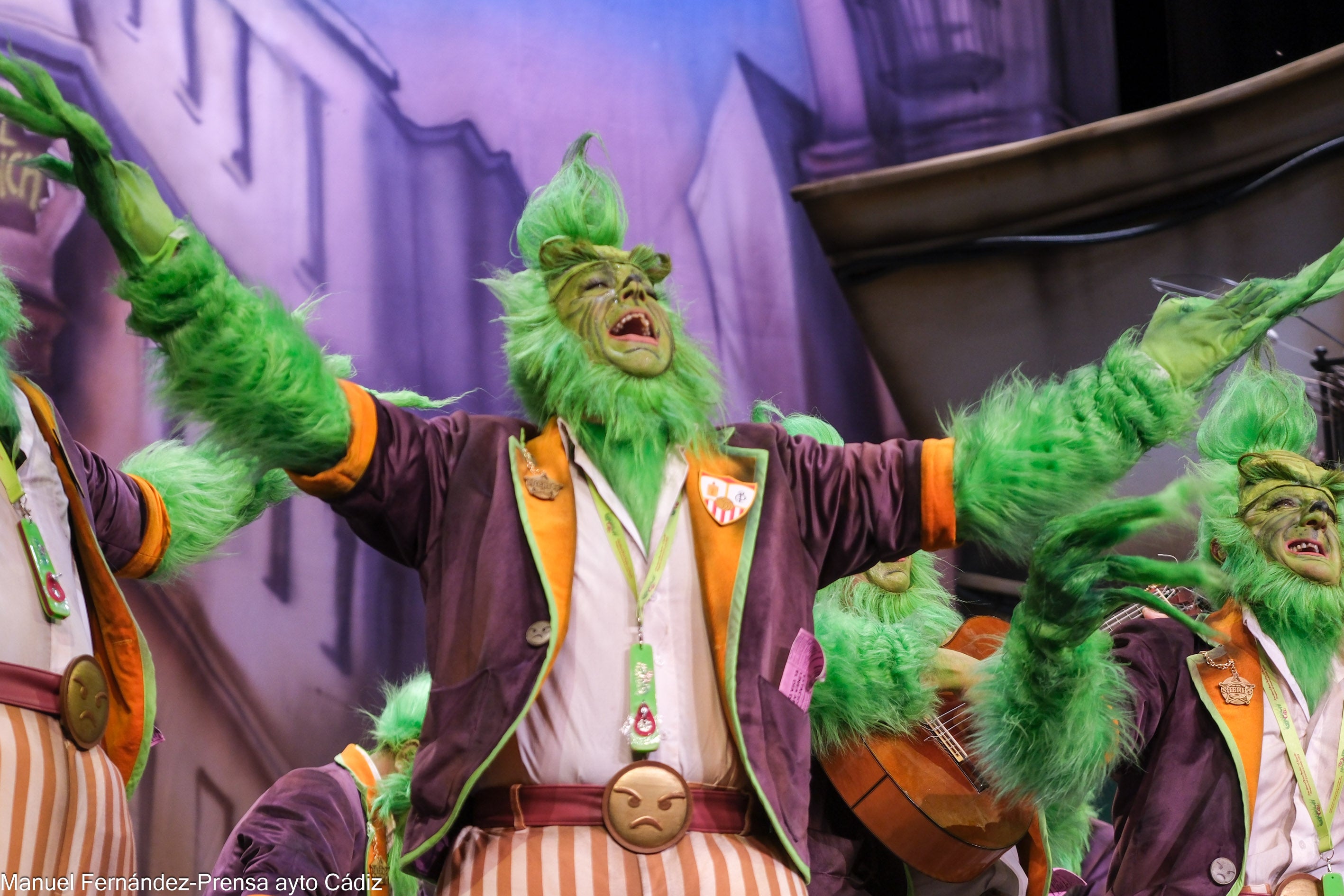 Fotos: El Sheriff presenta &#039;El Grinch de Cai&#039; en el Falla