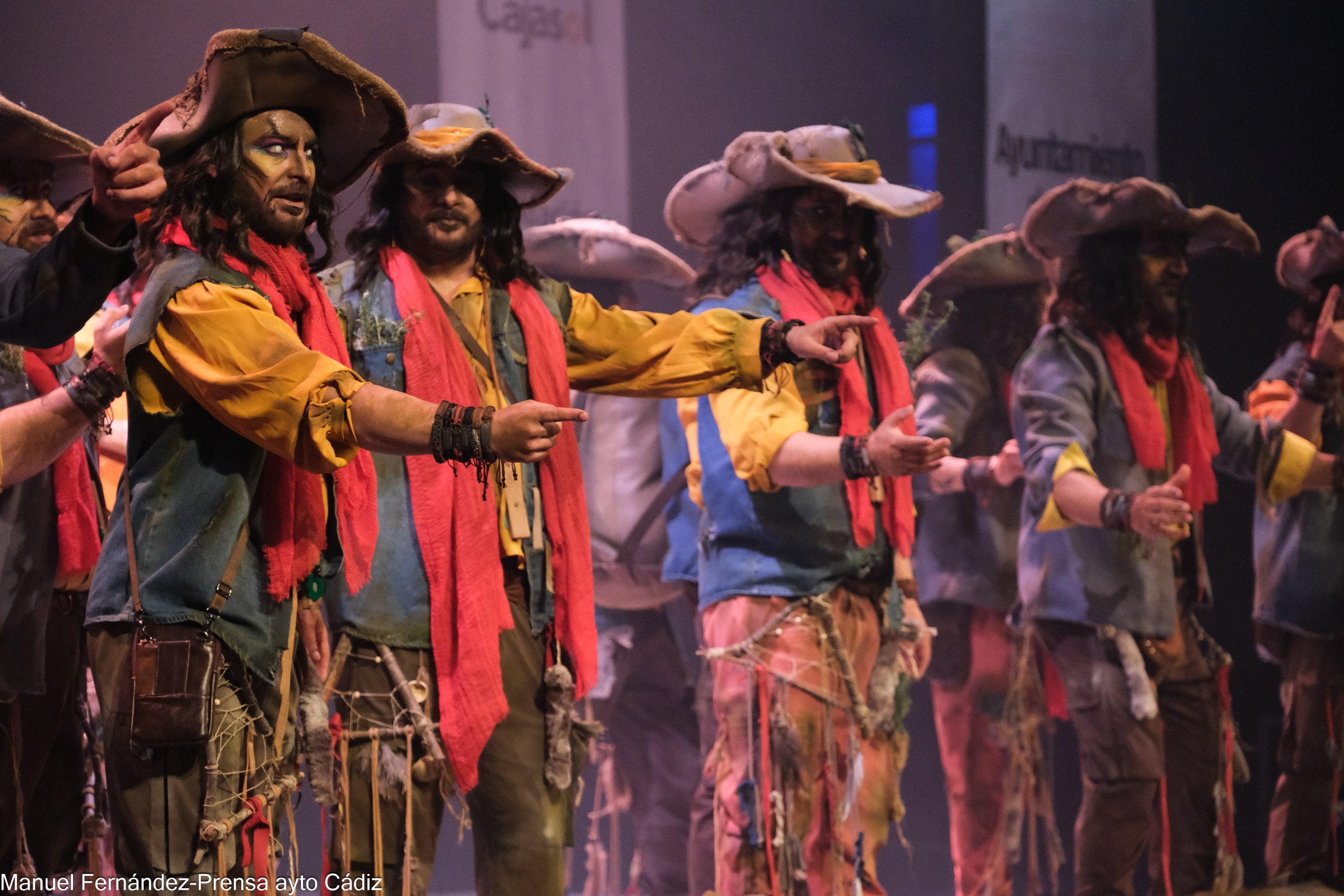 Fotos: &#039;Los amuletos&#039; reivindican en el Gran Teatro Falla