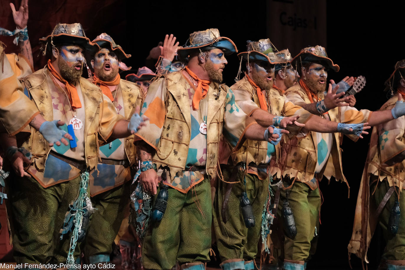 Fotos: Comparsa &#039;La huella&#039; en el COAC 2024, Carnaval de Cádiz