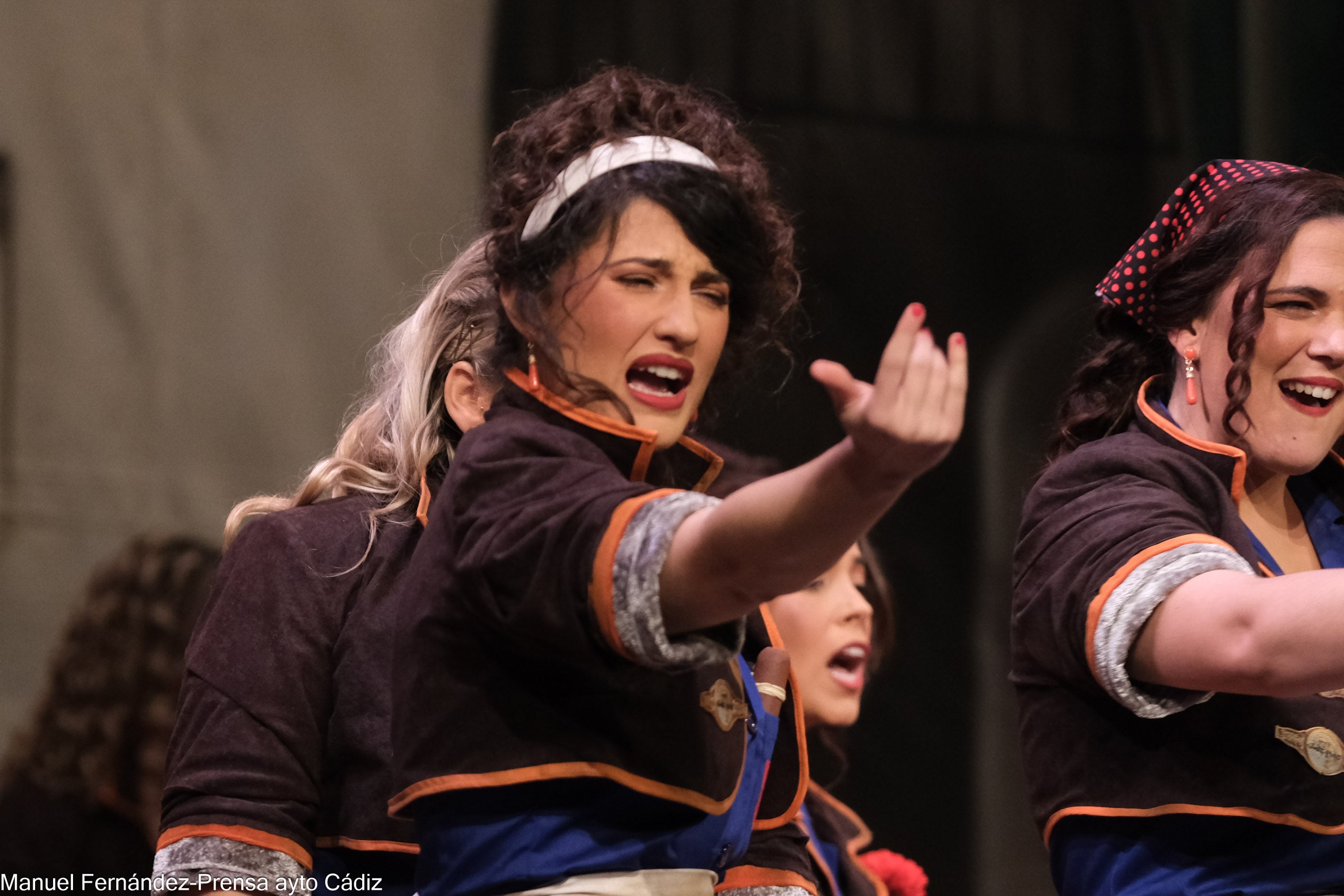 Fotos: Actuación de &#039;Cádiz puro&#039; en preliminares