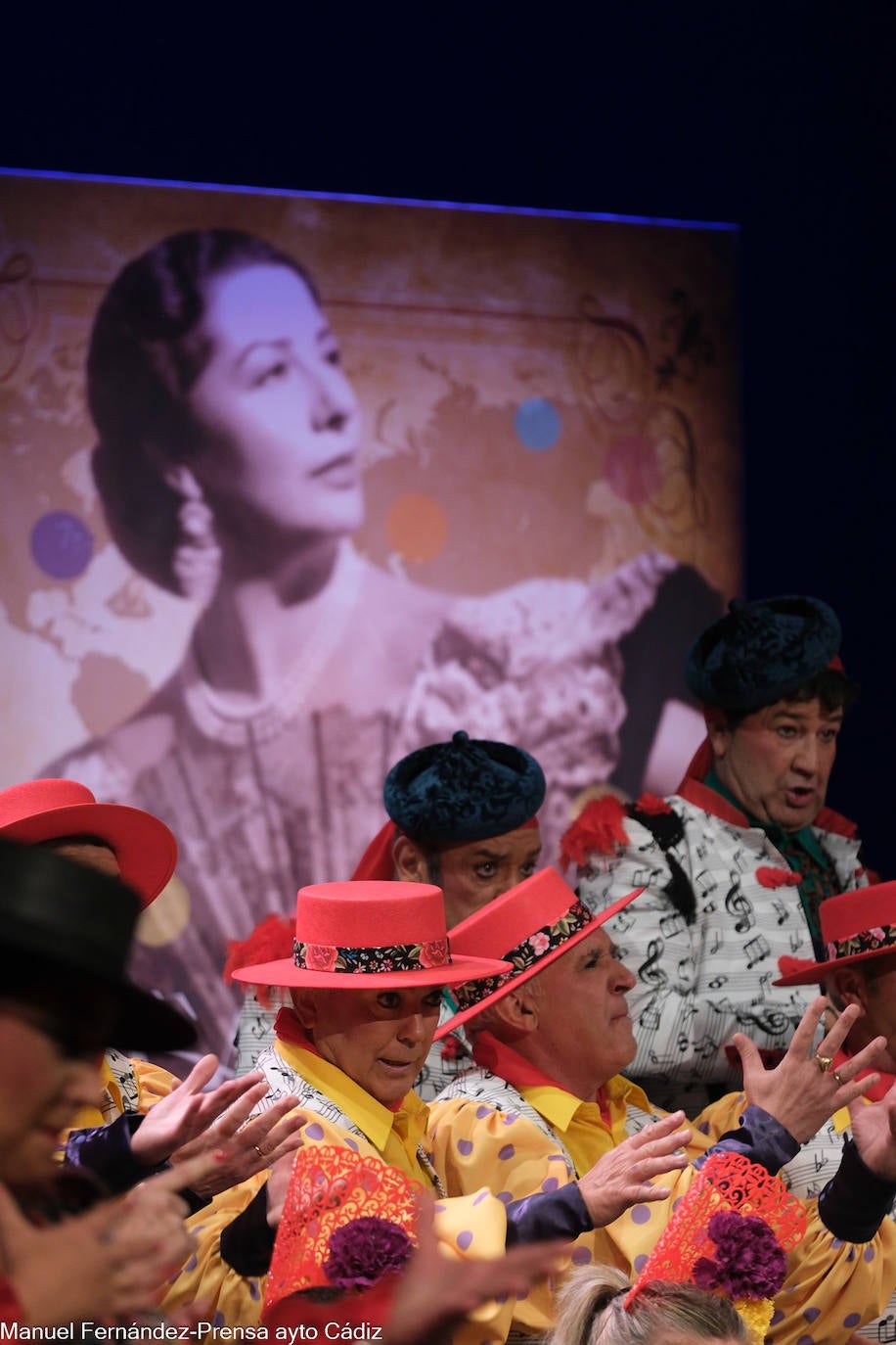 Fotos: Coro &#039;El baúl de la Piquer&#039; en el COAC 2024