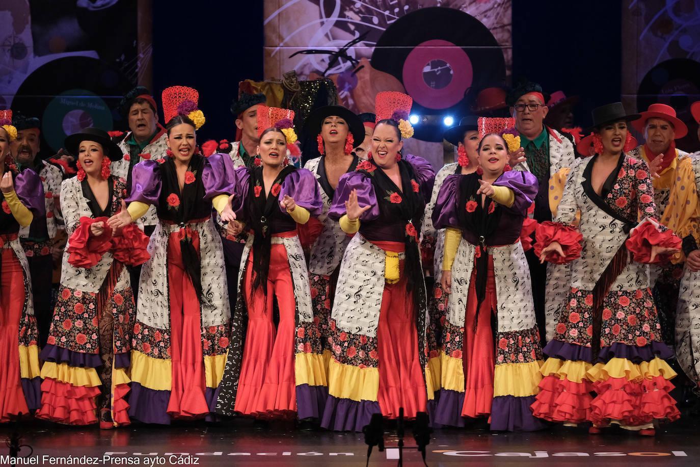 Fotos: Coro &#039;El baúl de la Piquer&#039; en el COAC 2024