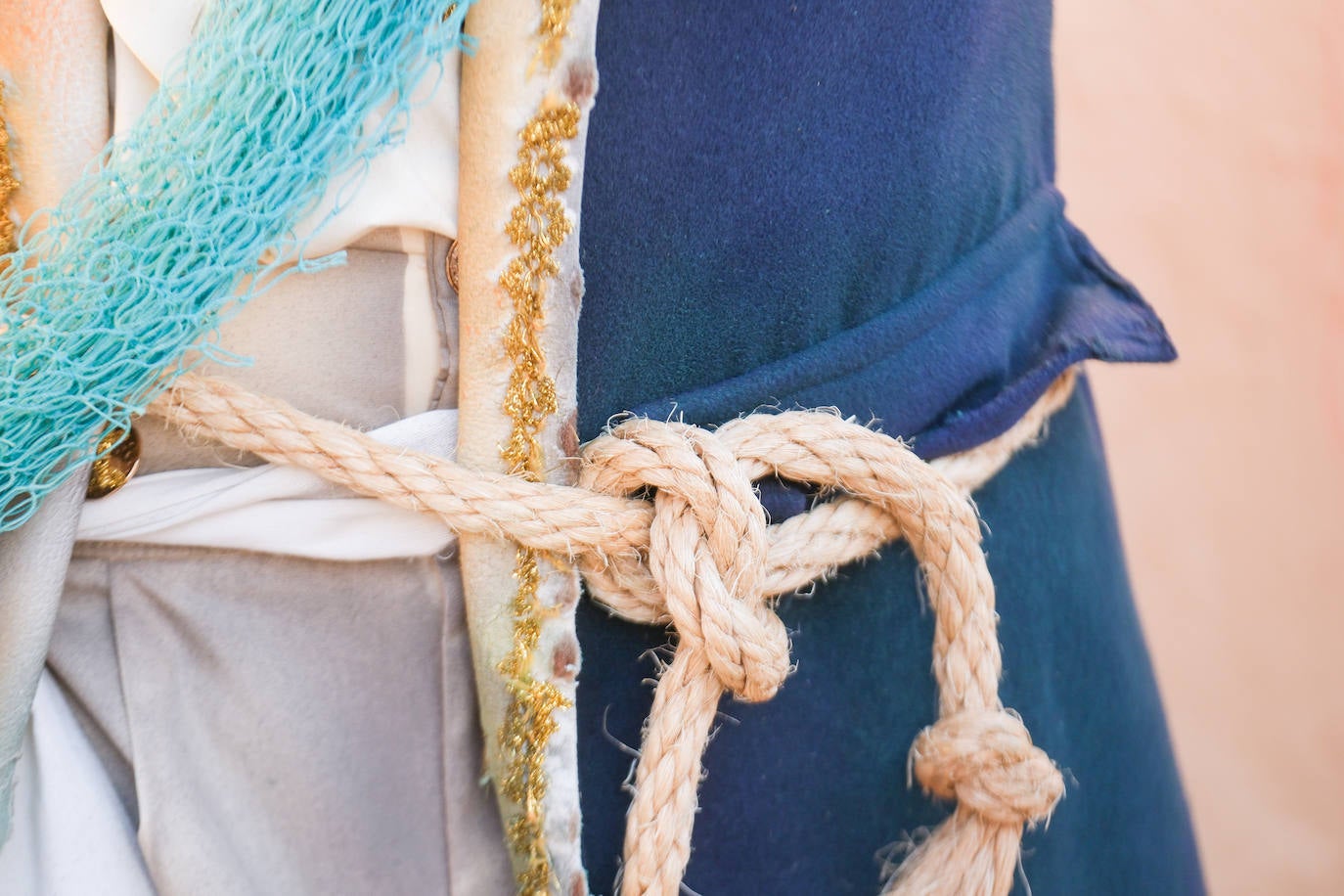 Fotos: &#039;Los iluminados&#039; se embriagan de luz en La Caleta antes de marchar al Falla