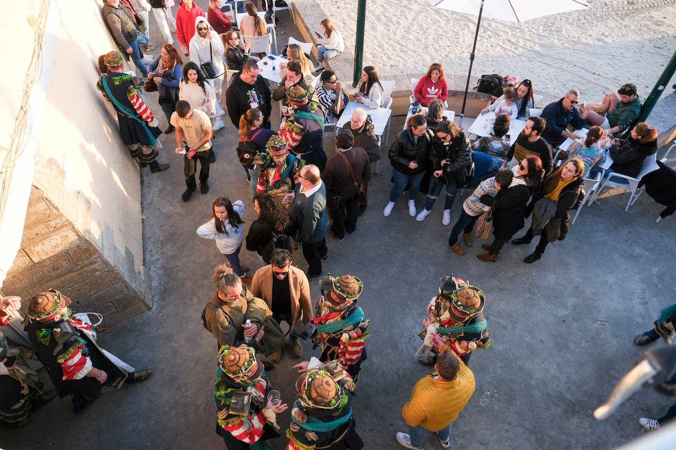 Fotos: &#039;Los iluminados&#039; se embriagan de luz en La Caleta antes de marchar al Falla