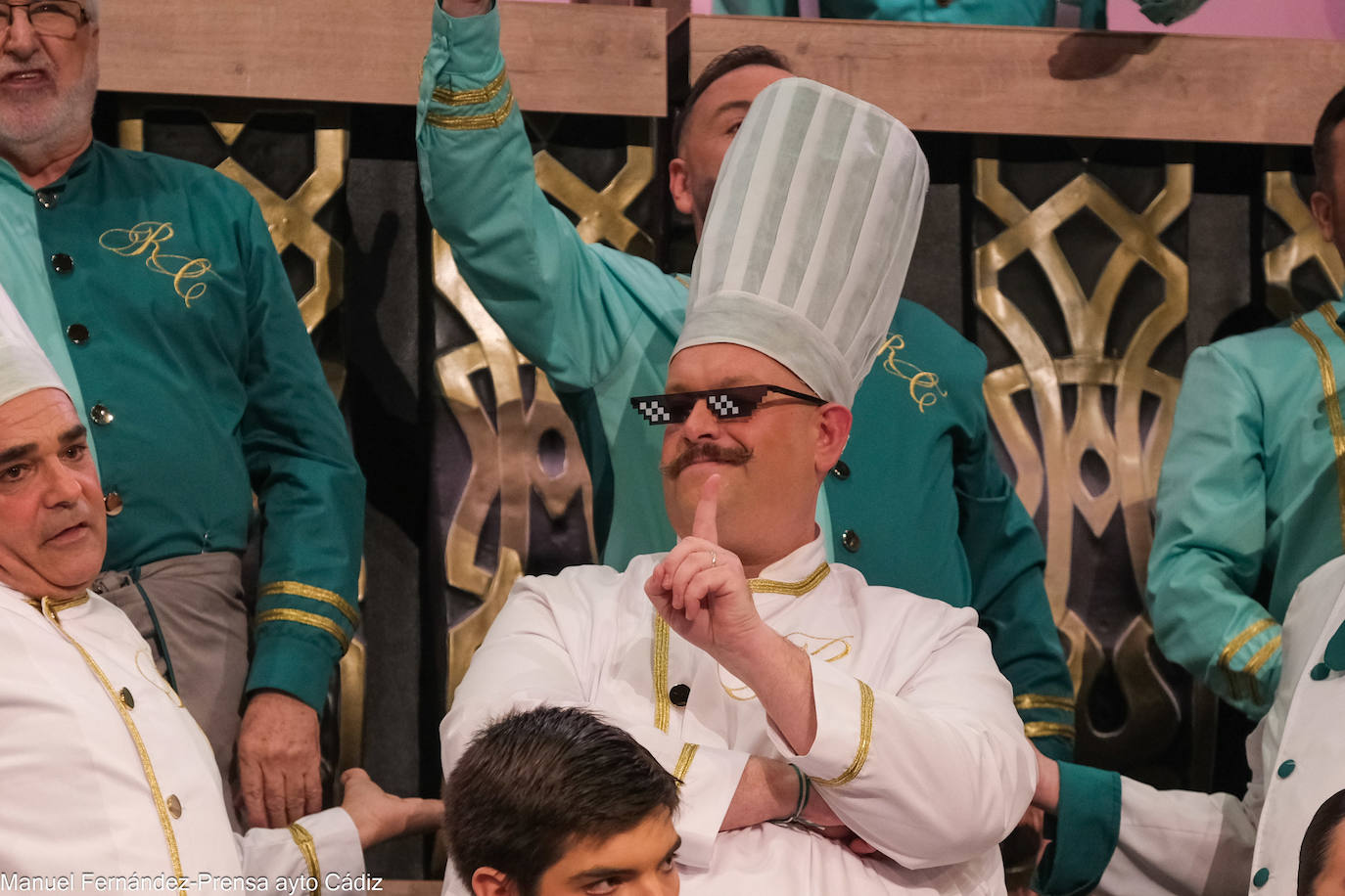 Fotos: El coro El gremio, actuación en semifinales