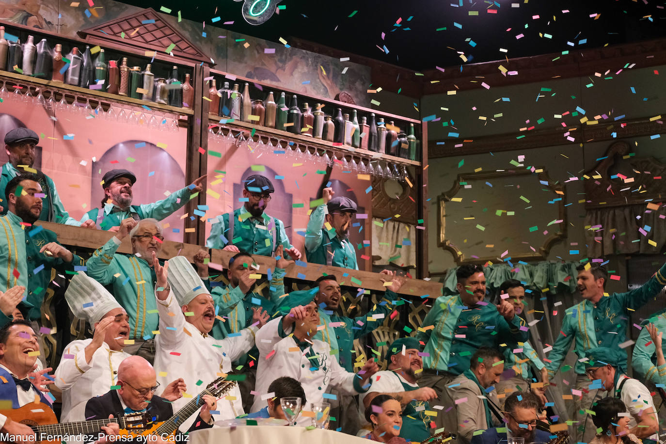 Fotos: El coro El gremio, actuación en semifinales