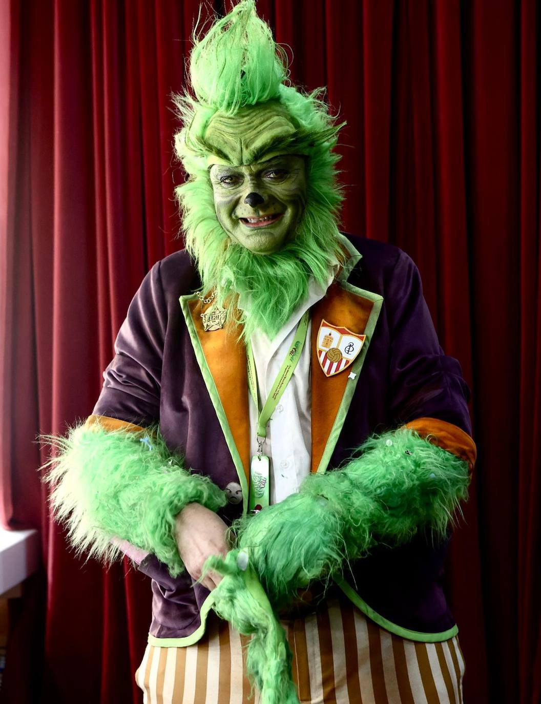 Una de animales en el Falla: ovejas negras, grinchs y el fondo marino de la Caleta, en camerinos