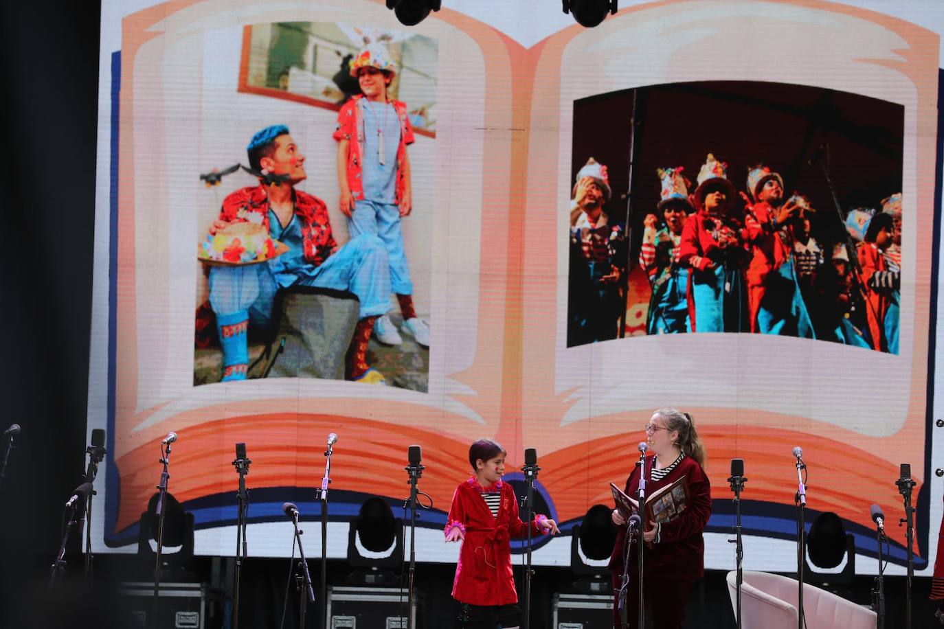 Fotos: Pregón infantil, tanquillos y circuito de agrupaciones en el miércoles de Carnaval