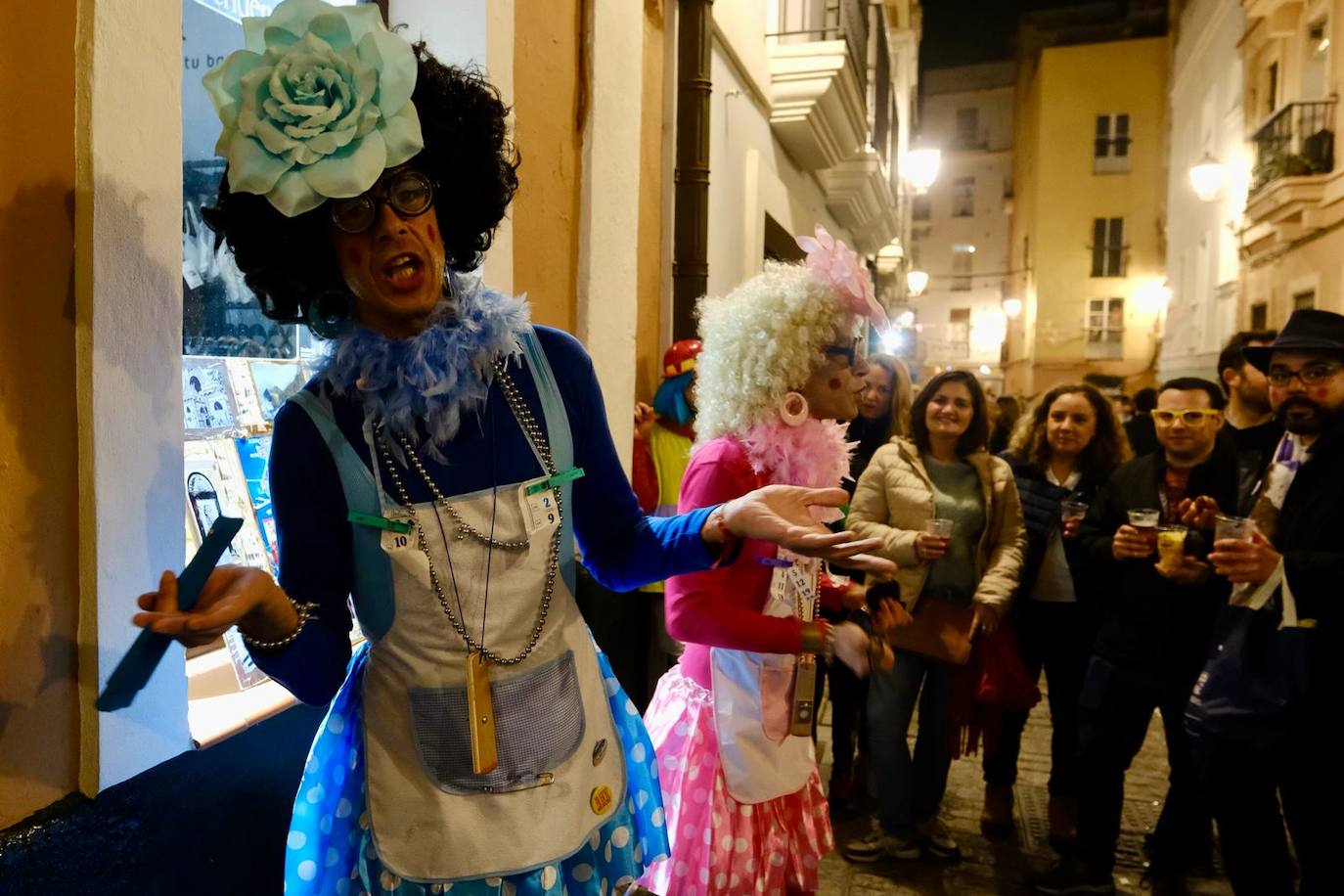 Imágenes del jueves de Carnaval: Tablaos, Aguja de Oro, Javi Medina y Riki Rivera