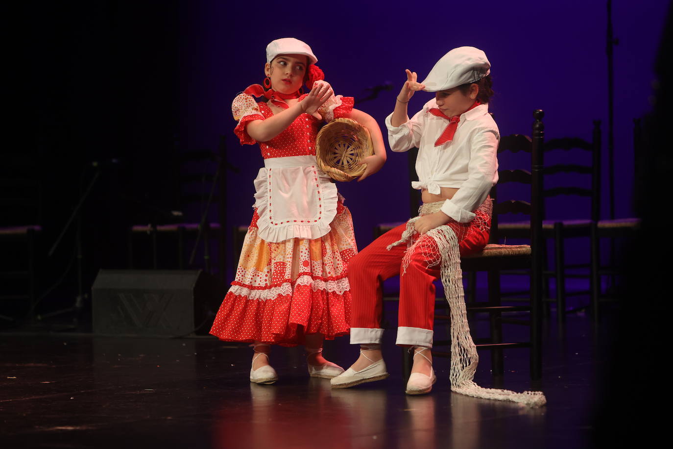 Fotos: Tanguillos, coros y gran ambiente en el sábado de Carnaval