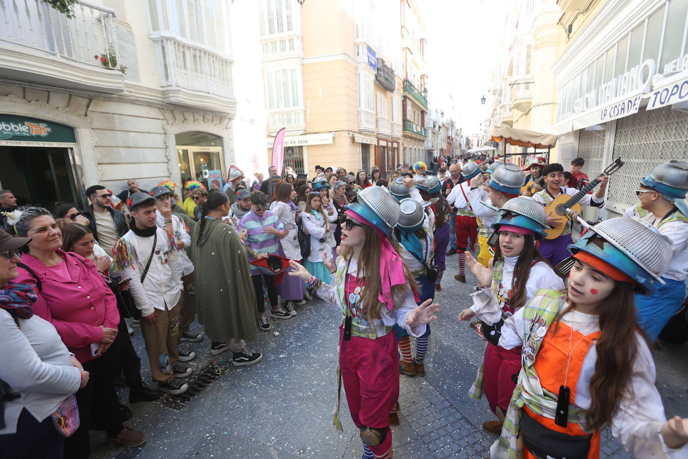 Fotos: Cantera, coros y gran ambiente en un soleado Domingo de Piñata