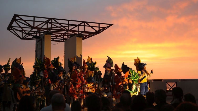 Las mejores fotos del Carnaval de verano en el Paseo Marítimo de Cádiz