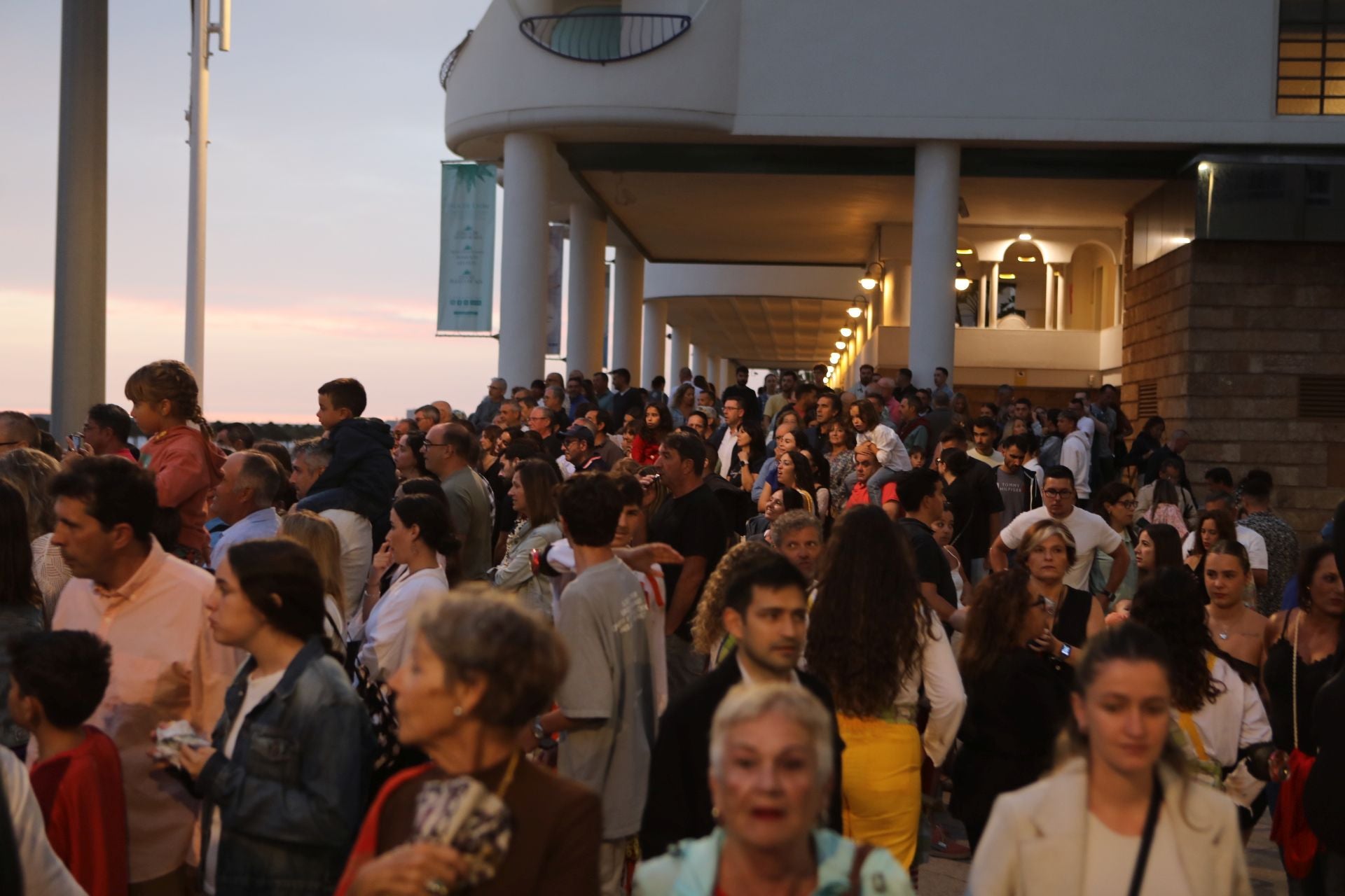 Las mejores fotos del Carnaval de verano en el Paseo Marítimo de Cádiz