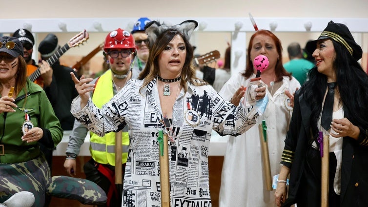 Katy Balber, autora de la chirigota negacionista sobre la reacción del Falla: «Avisé hace dos días de que esto iba a pasar»