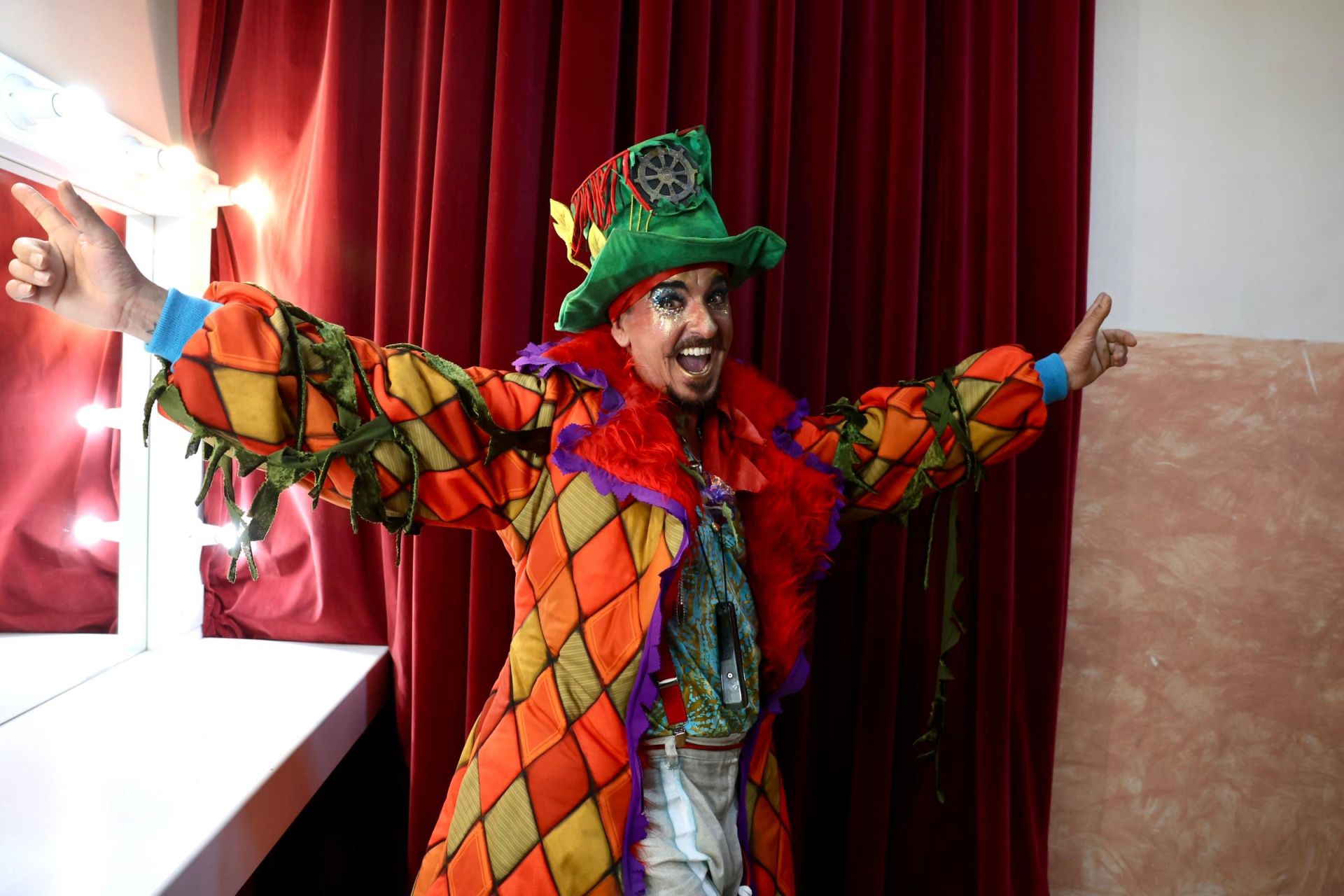 Fotos del día del regreso del &#039;Yuyu&#039; al Falla: ni el camarero Cristian Ventura se lo quiso perder