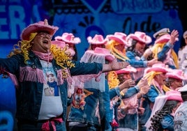 'Este coro es la polla': el coro de Valdés tira de 'despedida' en su regreso al teatro Falla