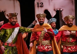 'Los enemigos': los reyes se juegan su última carta con los pasodobles