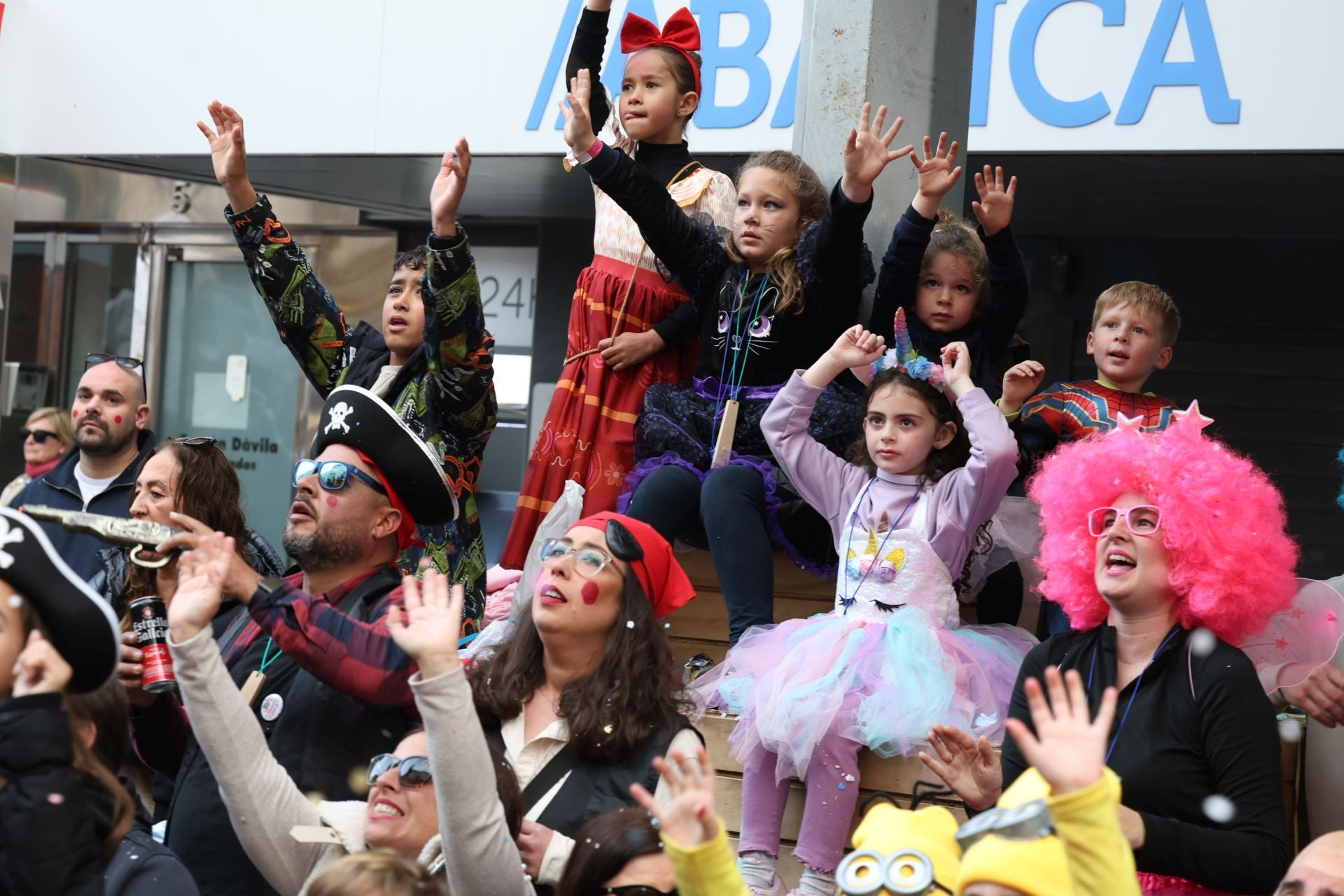 Fotos: Así ha sido la Gran Cabalgata de Carnaval de Cádiz