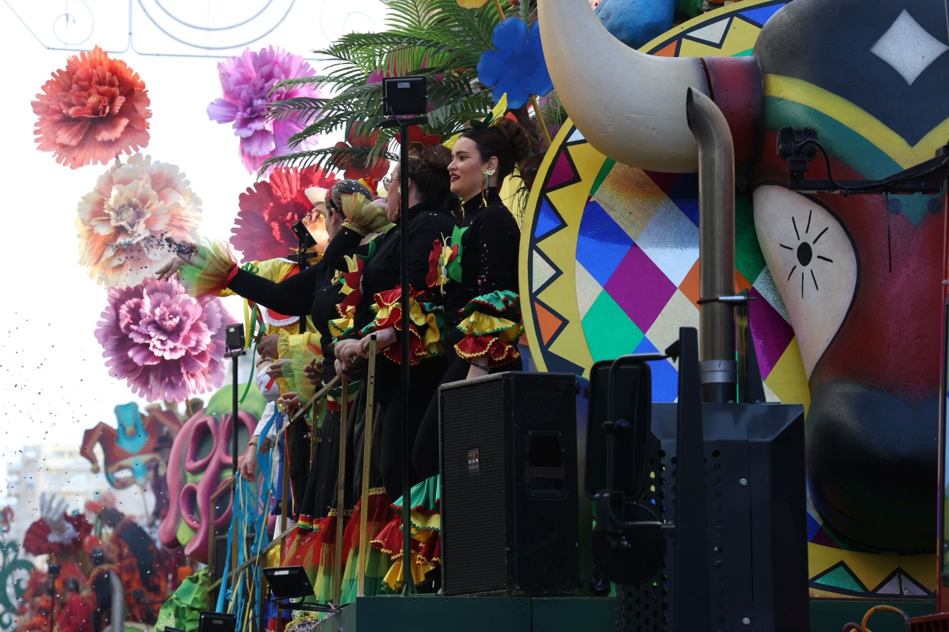 Fotos: Así ha sido la Gran Cabalgata de Carnaval de Cádiz