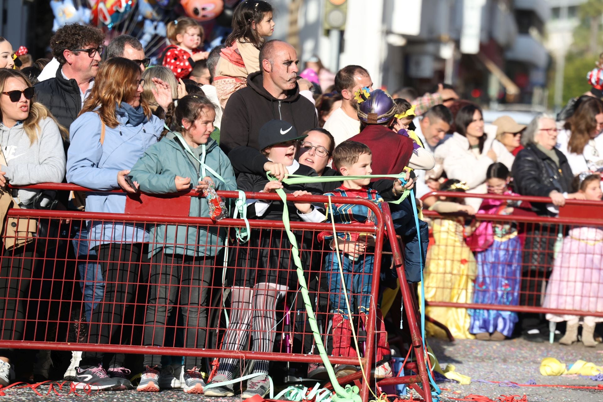 Fotos: Así ha sido la Gran Cabalgata de Carnaval de Cádiz