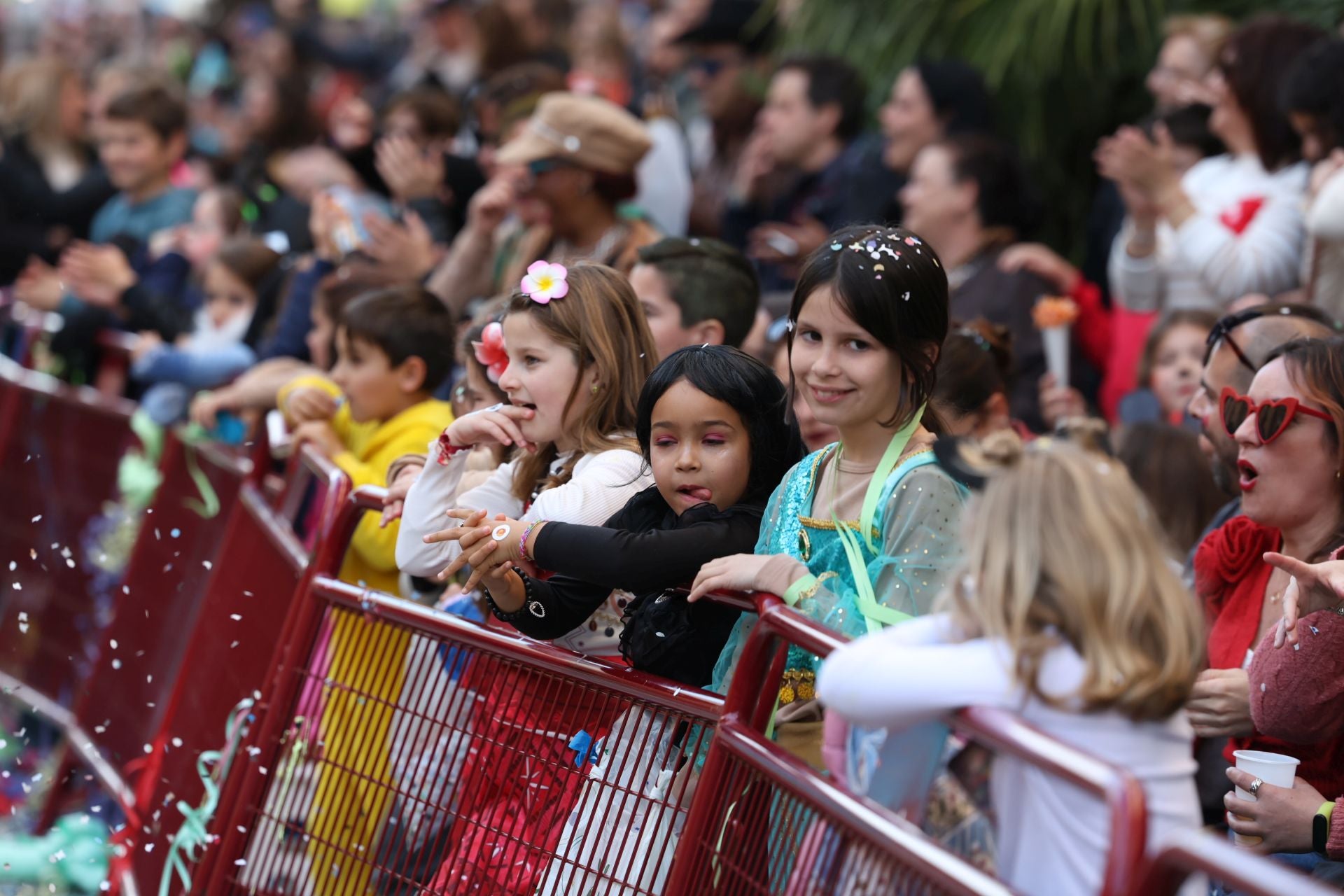 Fotos: Así ha sido la Gran Cabalgata de Carnaval de Cádiz