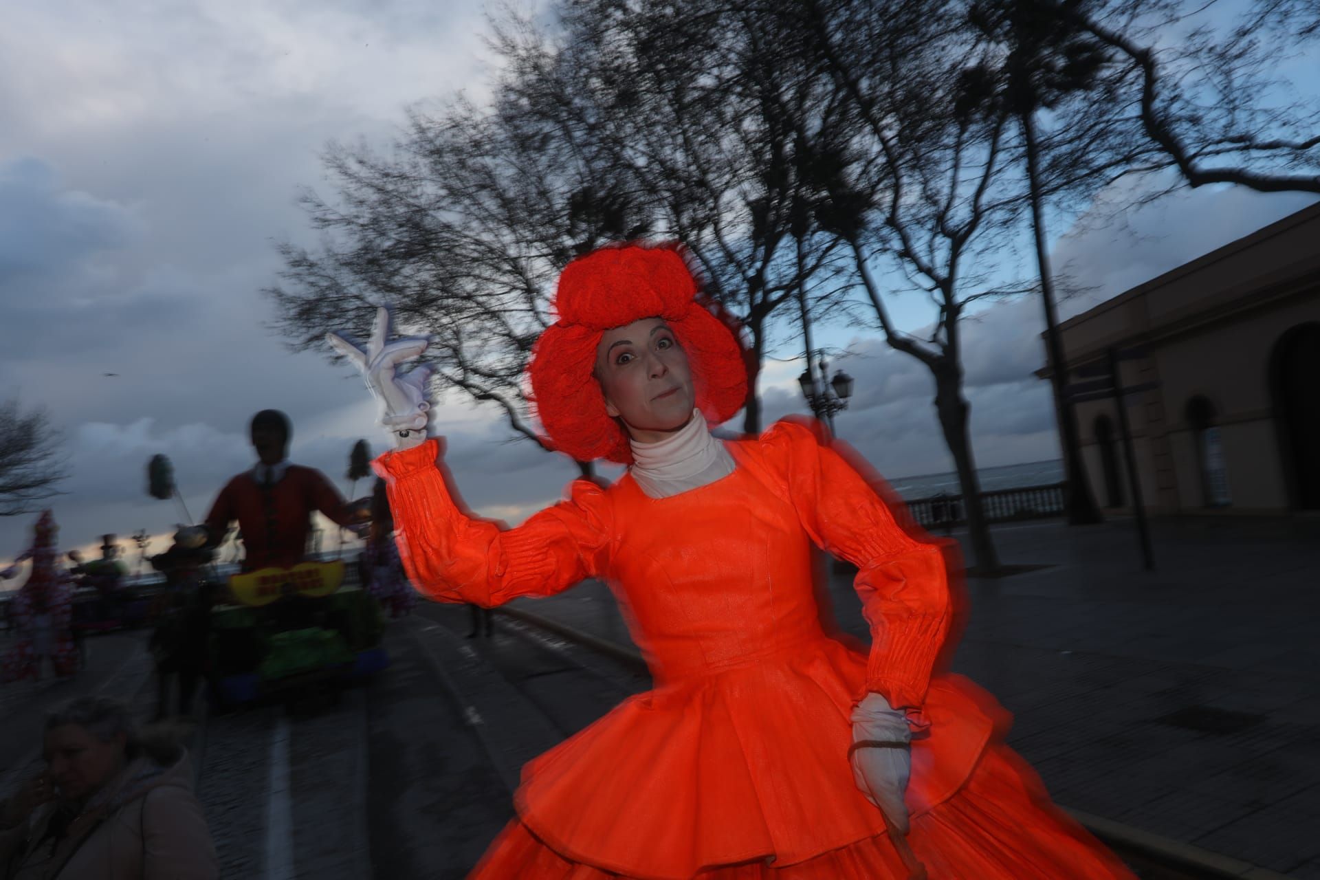 Fotos: La Cabalgata del Humor anima las calles de Cádiz